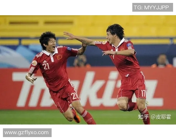 中国足球队在卡塔尔赛场的挑战与机遇分析