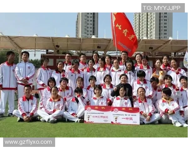 小娜足球：用热爱与坚持书写青春梦想的精彩篇章